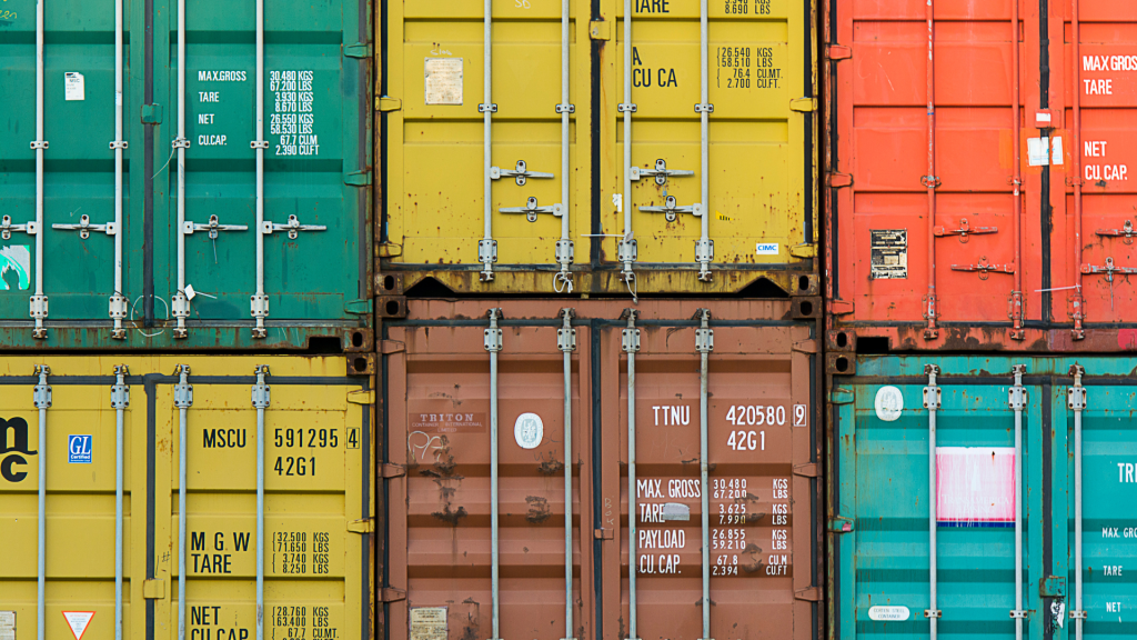 100%! Trump Announces New Tariffs on drugs, Trucks, and Cabinets