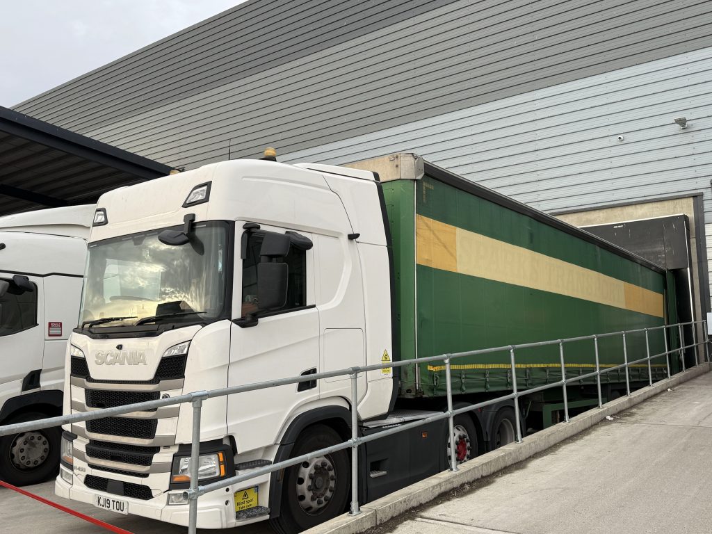 A Seller’s Guide to UK Haulage, Drayage & Pallet Networks